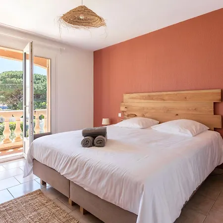 Pitou, Piscine Chauffée, 200m * La Londe-les-Maures