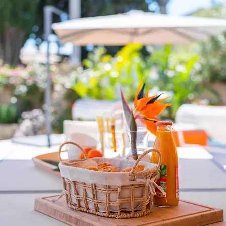 Villa Pitou, Piscine Chauffée, 200m La Londe-les-Maures