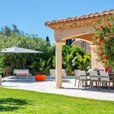 Pitou, Piscine Chauffée, 200m La Londe-les-Maures