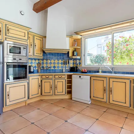 Pitou, Piscine Chauffée, 200m Villa