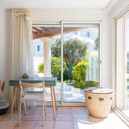 Pitou, Piscine Chauffée, 200m