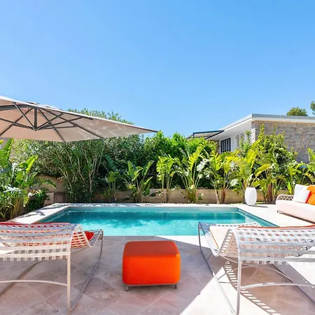 Pitou, Piscine Chauffée, 200m La Londe-les-Maures