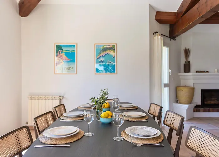 فيلة Pitou, Piscine Chauffee, 200m *