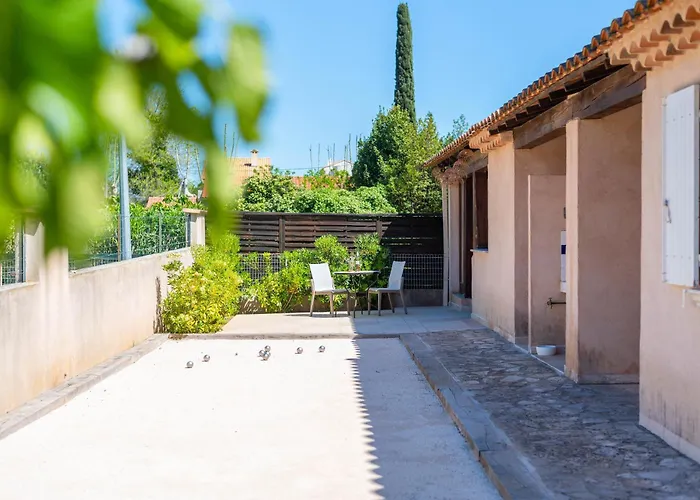 Villa Pitou, Piscine Chauffee, 200m *