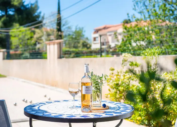Pitou, Piscine Chauffee, 200m Villa La Londe-les-Maures